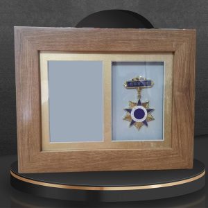 custom-anniversary-award-fram
