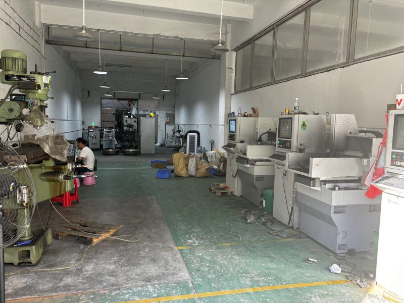 Mold engineering and CNC machining workshop at Yuehui Gifts factory