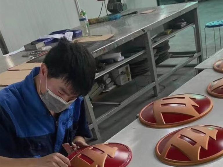 Metal medals manufacturer