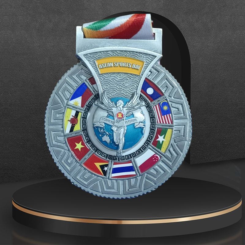 custom-spinning-sports-medal